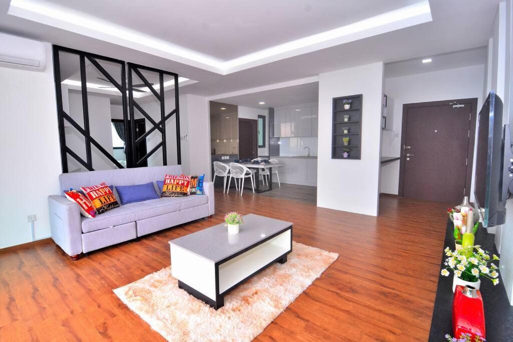 Lovely Vivamall City View With 2 Card Lv12 Kuching Exterior foto