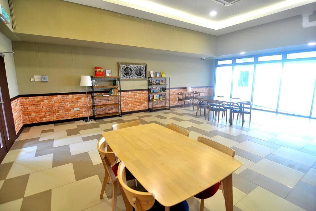 Lovely Vivamall City View With 2 Card Lv12 Kuching Exterior foto